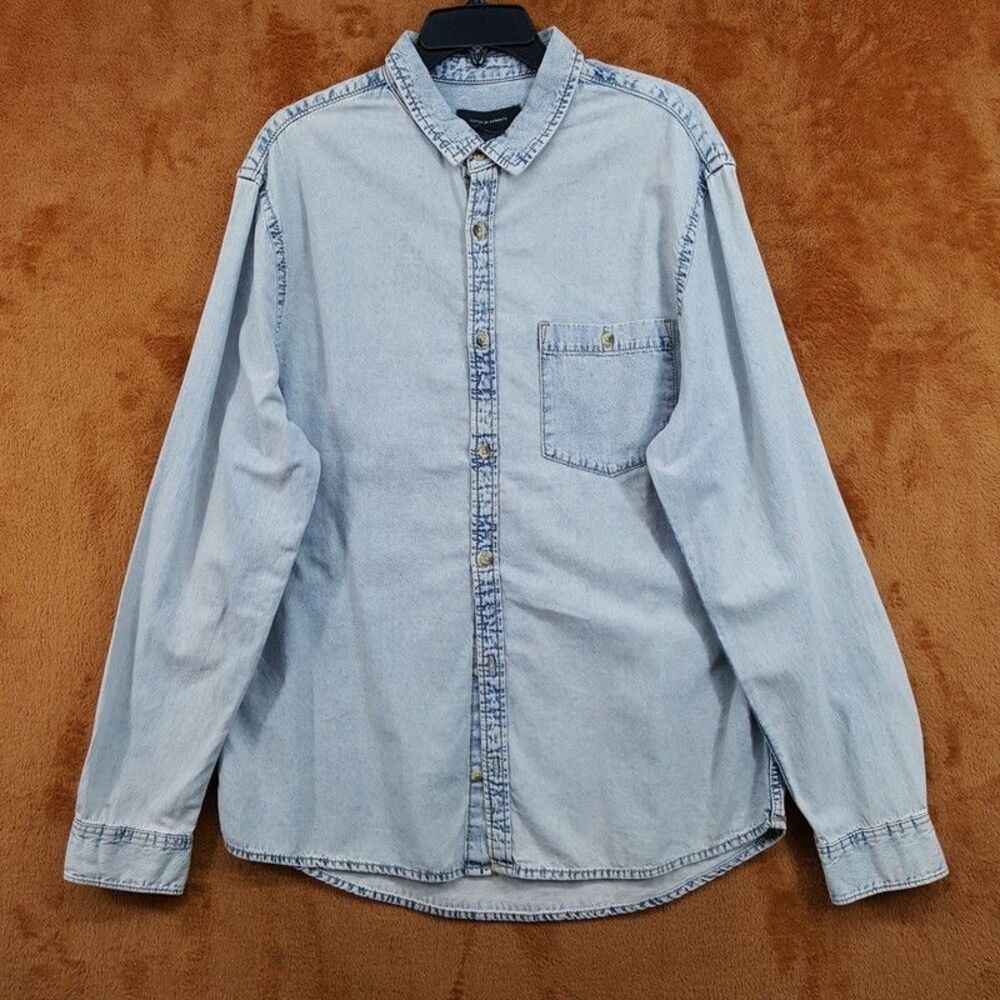 COTTON ON Button Shirt Mens Large Blue Light Wash Denim Pocket Casual